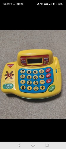 Toy till with display screen